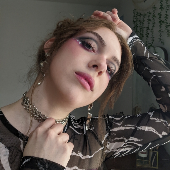 Meet your Posher, Juliette - Picture 1 of 1